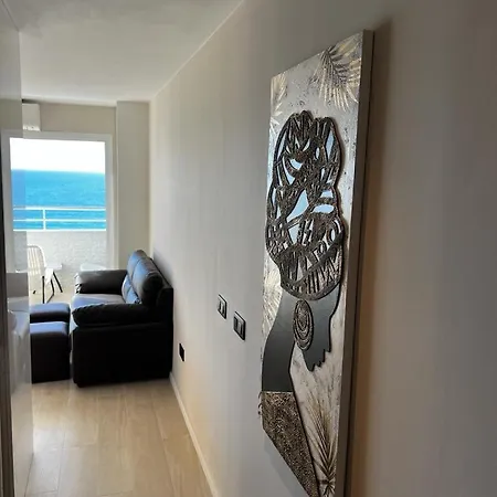 Apartment New Balcony To Sea