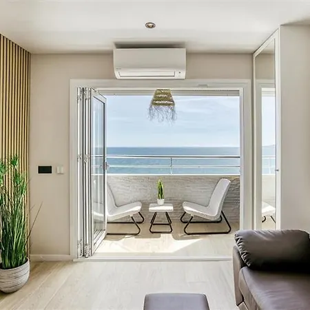 Apartment New Balcony To Sea